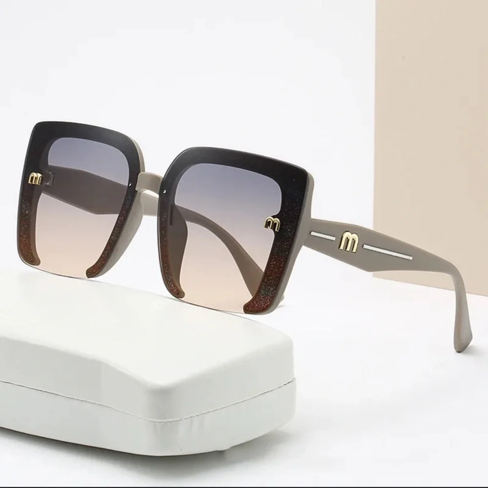 Oversized Square Sunglasses-Gradient Lenses , -UVProtection,M”Detail